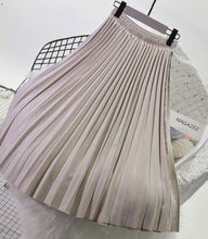 Load image into Gallery viewer, Mid-length girl pleated skirt autumn and winter female 2019